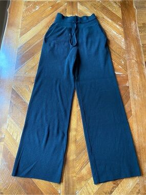 Uniqlo Black Wide Leg Knit Pants Size S Comfortable Versatile Stretchy